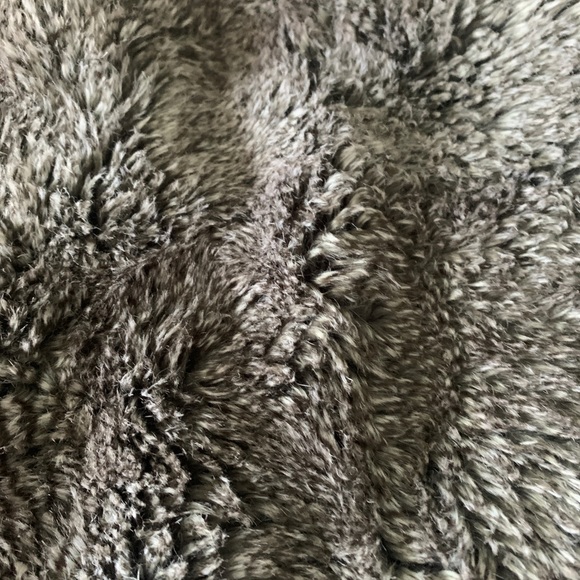 Restoration hardware pillows - Picture 2 of 3